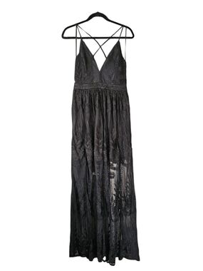 entro Black Lace Maxi Dress with Crisscross Straps